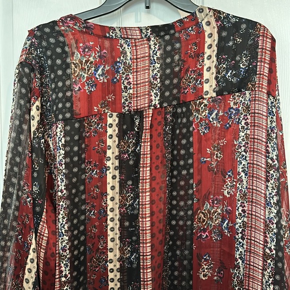 LOGO by Lori Goldstein Printed Button-Front Satin Blouse - Picture 3 of 11